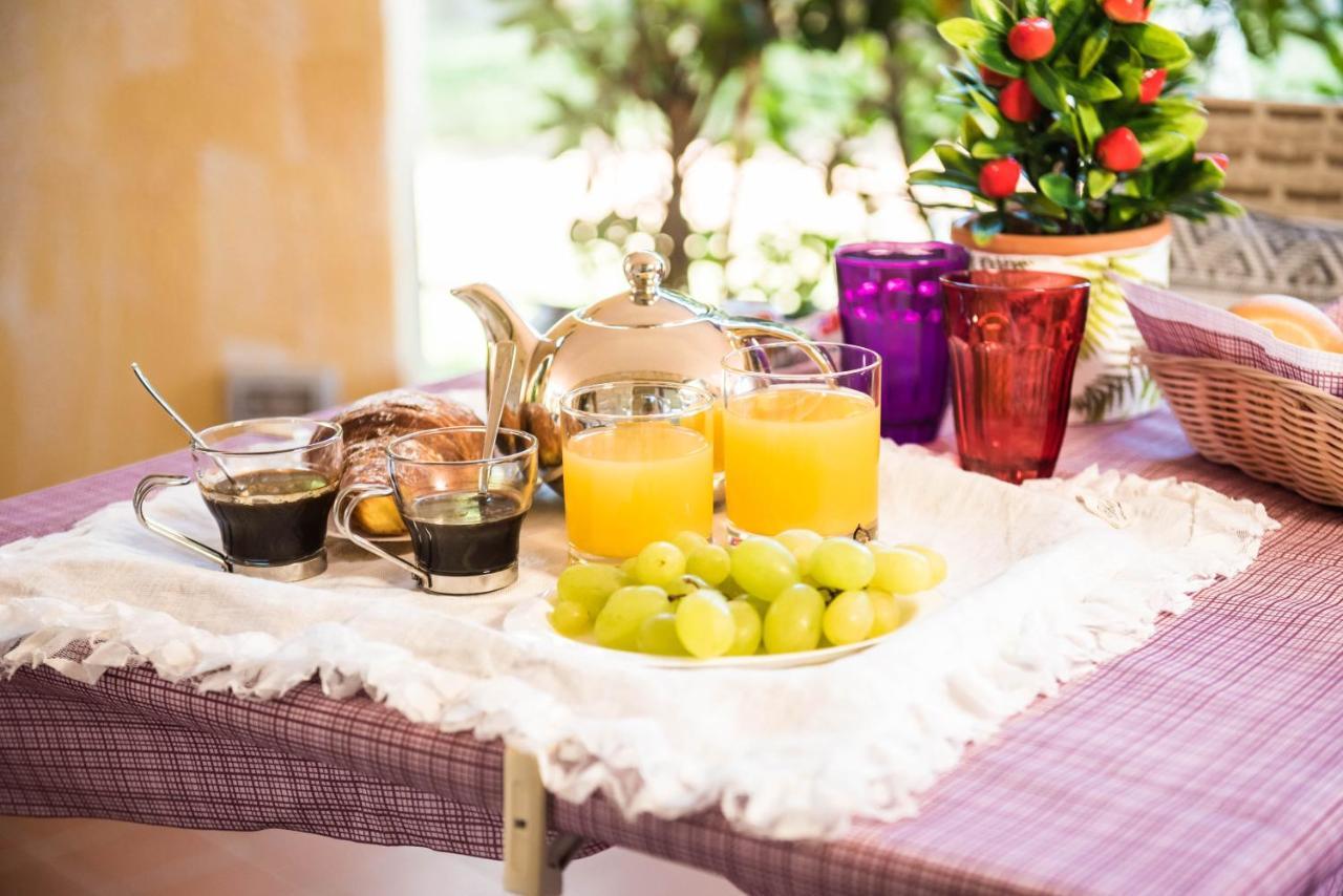 Relais Del Borgo- Domo Hotel Porto San Paolo  Luaran gambar