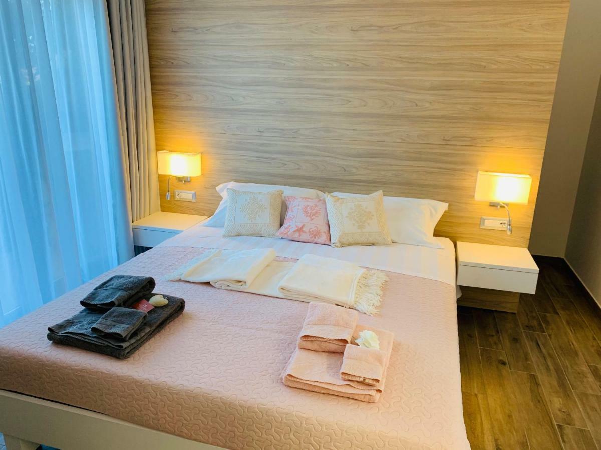 Relais Del Borgo- Domo Hotel Porto San Paolo  Luaran gambar