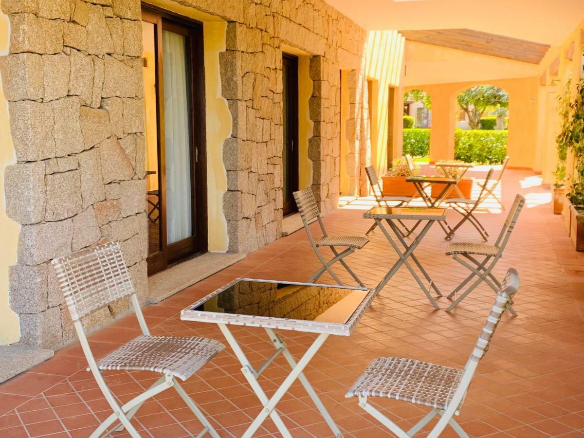 Relais Del Borgo- Domo Hotel Porto San Paolo  Luaran gambar