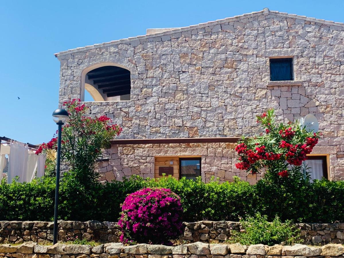Relais Del Borgo- Domo Hotel Porto San Paolo  Luaran gambar